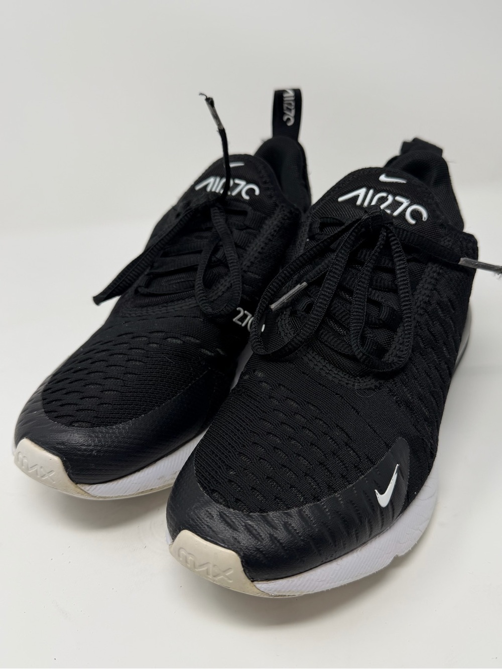 Nike Air Max 270 woMen’s Black Athletic Sneakers Sz. 6.5